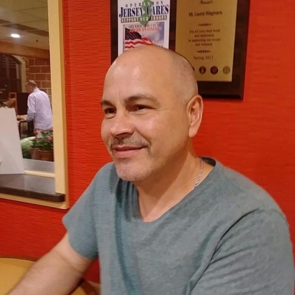 Meet your Posher, Chris - Picture 1 of 1